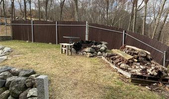 32 Wilbur Rd, Lincoln, RI 02865