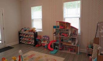222 Vanderbuilt Ct, Aberdeen, NC 28315