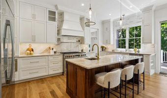 7926 BOLLING Dr, Alexandria, VA 22308