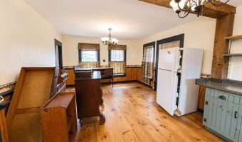 11 N Ridge Rd, Burke, VT 05871