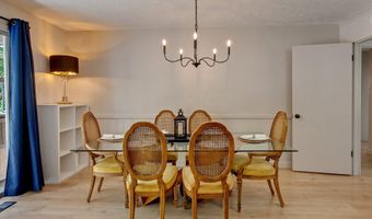 10210 SW CRESTWOOD Ct, Beaverton, OR 97008