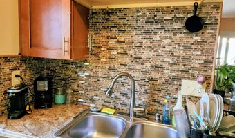8293 ECHO DELL Rd, San Diego, CA 92119