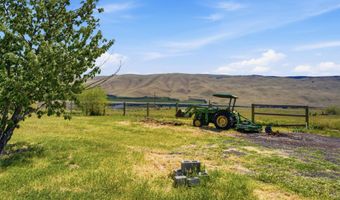 55604 W 360 Pr NW, Benton City, WA 99320