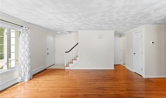 9 Eagle Run C, Warwick, RI 02818