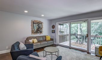 1312 Knollwood Trl, Altoona, WI 54720