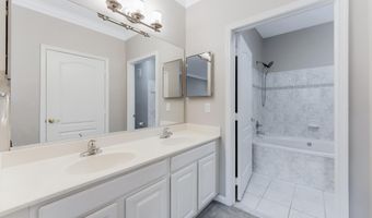 20901 CEDARPOST Sq 101, Ashburn, VA 20147