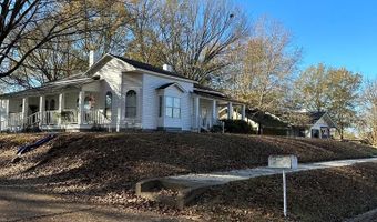 308 Wood St, Water Valley, MS 38965
