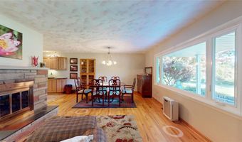 3840 CHAPEL HILL Dr, Erie, PA 16506