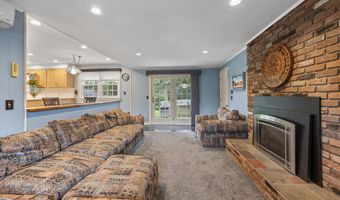 745 Rustic Ln, Cheshire, CT 06410