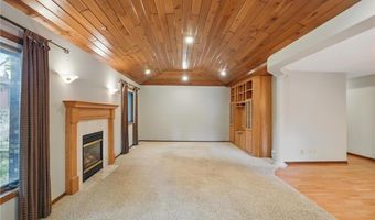 8681 144th Street Ct, Apple Valley, MN 55124