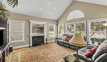 3706 Bentwood Cove Dr, Apison, TN 37302