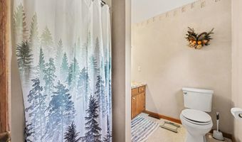 5688 W Waters Rd, Ann Arbor, MI 48103