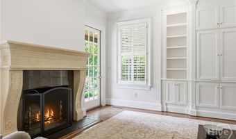 221 Hamilton Rd, Athens, GA 30606