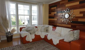 127 Brentwood Cir 127, Danbury, CT 06810