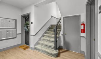 1111 N PITT St 1C, Alexandria, VA 22314