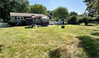17 Rondeau Rd, Bellingham, MA 02019