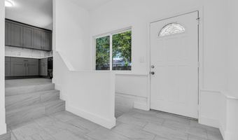 136 Pacific Ave, Beachwood, NJ 08722