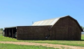 103 E Neill St, Broadus, MT 59317