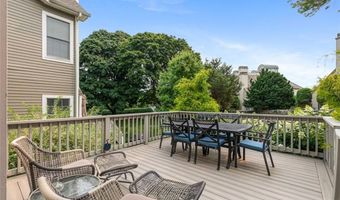 2 Seal Island Rd, Bristol, RI 02809