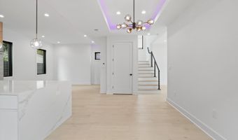2007 S JOYCE St, Arlington, VA 22202