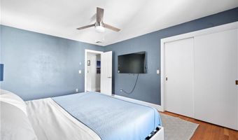 70 Baldwin Orchard Dr, Cranston, RI 02920