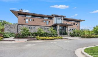 3306 Sunton Rd, Ann Arbor, MI 48105