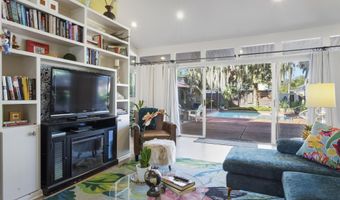 128 Lee St, Biloxi, MS 39530