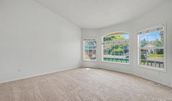 1807 Fairoaks Dr, Caldwell, ID 83605