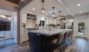 129 Santa Cruz Ave, Aptos, CA 95003