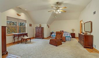 2837 Jackson Dr, Arlington Heights, IL 60004