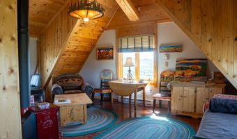 41 MARSH CREEK Rd, Cora, WY 82925