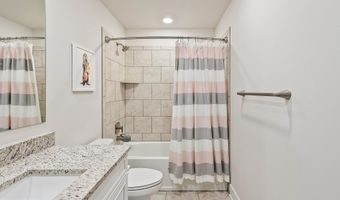12428 SEA OAKS Ln 4, Berlin, MD 21811