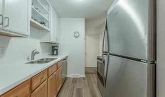 32 Whitcomb Cir, Madison, WI 53711