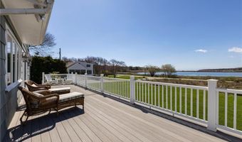 38 Pierce Ave, Jamestown, RI 02835