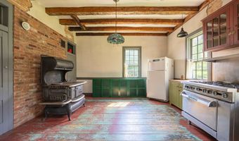 1199 Goss Hill Rd, Barnet, VT 05821
