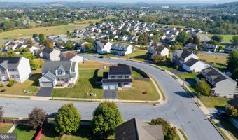 504 LONGVIEW Dr, Reading, PA 19608
