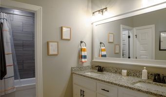 5805 SW Macasin Ave, Bentonville, AR 72713