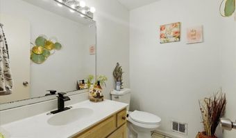 4108 WYNNWOOD Dr, Annandale, VA 22003