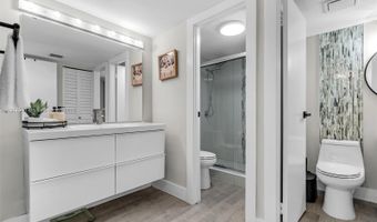 20367 W Country Club Dr L25, Aventura, FL 33180