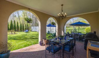18 Bayside Dr, Belfast, ME 04915