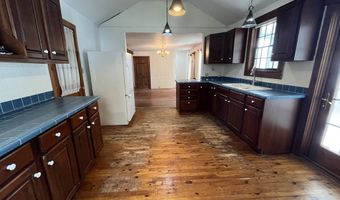 927 Carver St, Brandon, VT 05733