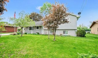 937 Riverview Dr, Alma, MI 48801