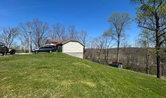 8115 Country View Dr, Ashland, KY 41102