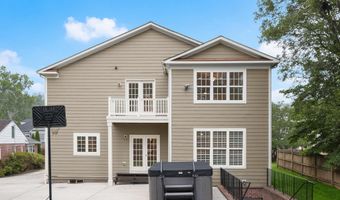 6005 ROOSEVELT St, Bethesda, MD 20817