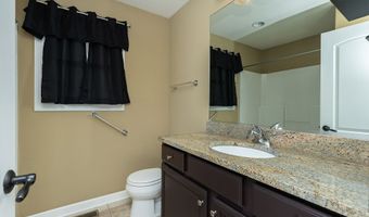 1736 Ashwood Dr SW, Altoona, IA 50009
