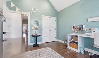 1210 Signal Lake Ct, Baldwin City, KS 66006