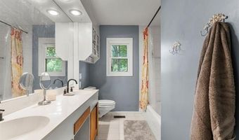 2210 Skyline Dr, Bartlesville, OK 74006