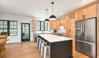 40 Christian Hill Rd, Amherst, NH 03031