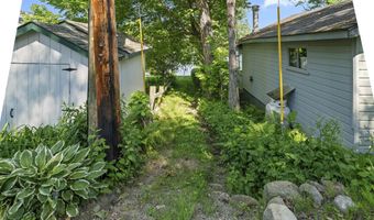 65 Lakeview Ave, Bristol, NH 03222