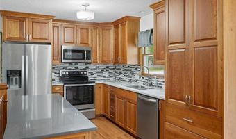 2818 Eisenhower Ave, Ames, IA 50010